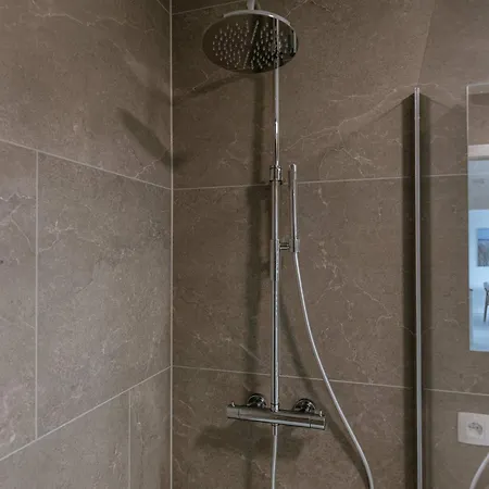 Relax By The Waves Apartment