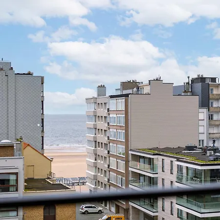 Relax By The Waves * Ostend