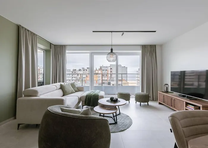 Relax By The Waves Апартаменти