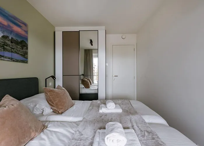 Relax By The Waves * Ostend